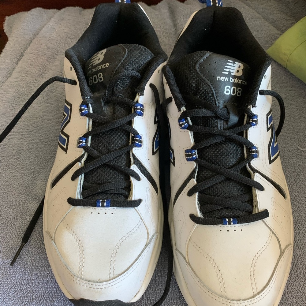 New Balance - Picture 2 of 6